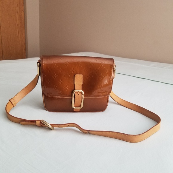 Louis Vuitton Handbags - LOUIS VUITTON VERNIS CHARLIE